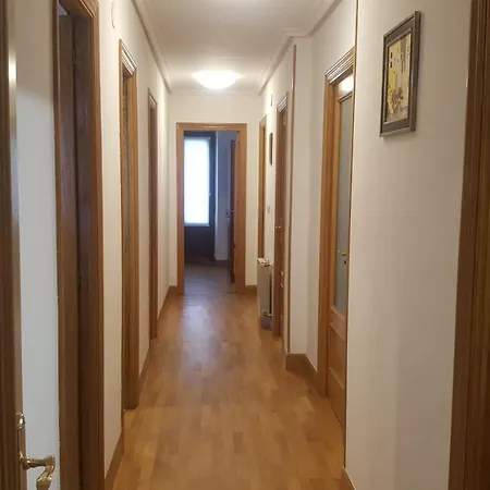 Amplio Y A Pie De Playa La Concha Apartment *